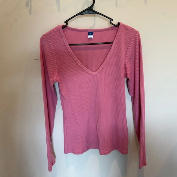 Set of 2 - Old Navy Long Sleeve V-Neck Tops - Picture 3 of 6